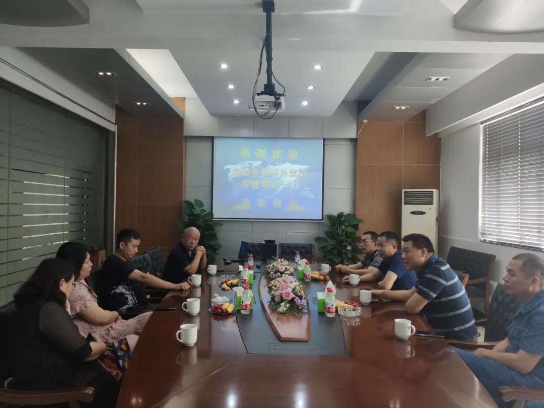 食品包裝,食品包裝紙,藥品包裝,拉線,南京金箔包裝集團(tuán)