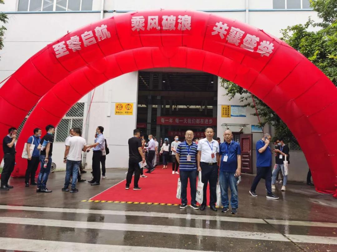 南京金陵金箔集團(tuán),金箔包裝，煙草包裝、食品包裝、藥品包裝、社會包裝、工業(yè)包裝