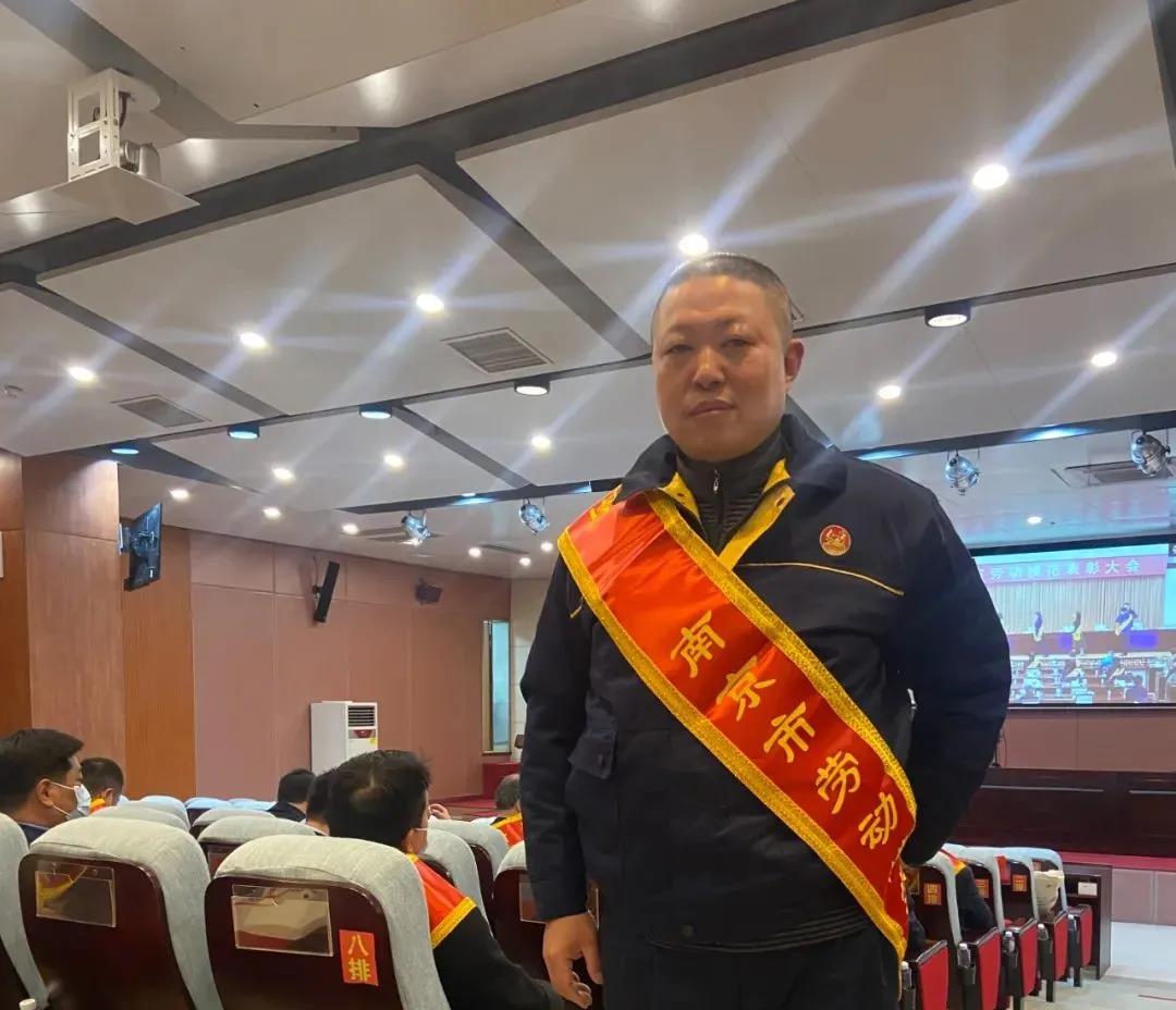 南京金陵金箔集團,金箔包裝，煙草包裝、食品包裝、藥品包裝、社會包裝、工業(yè)包裝